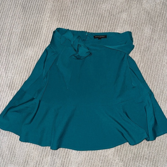 Banana Republic Dresses & Skirts - Banana Republic Teal A-Line Skirt